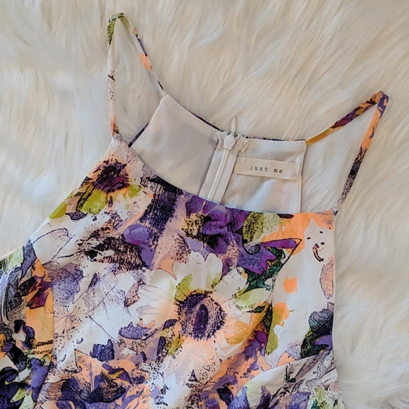Just Me floral dress - Picture 2 of 3